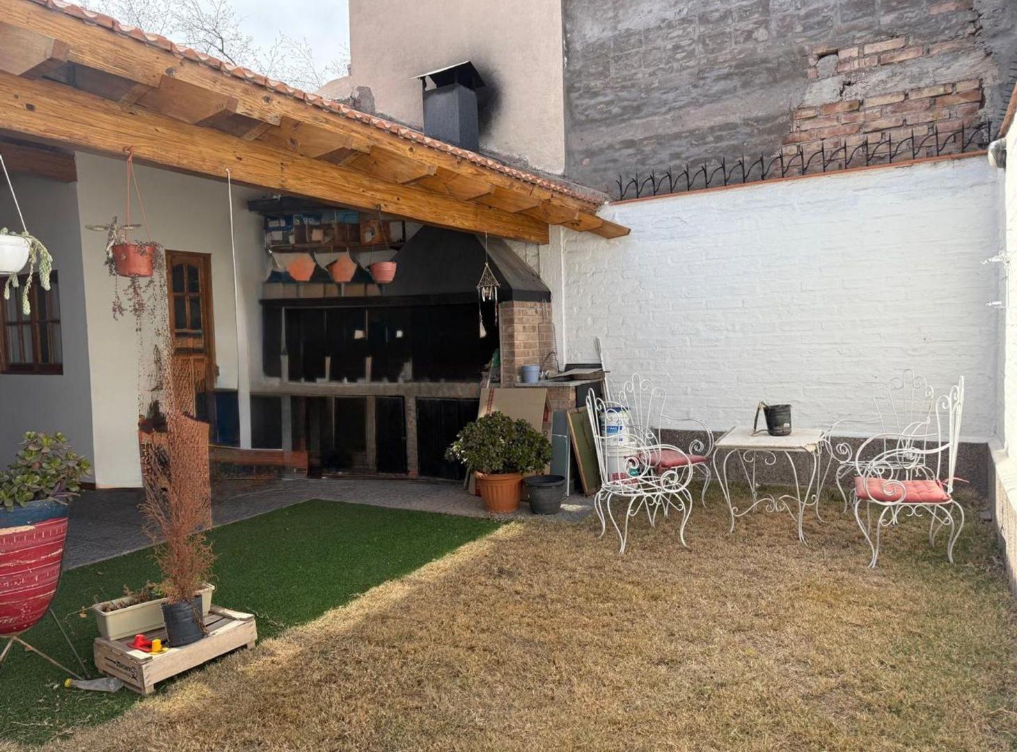 Foto de VENTA CASA JARDINES DE ESTRADA GUAYMALLEN, imagen 2