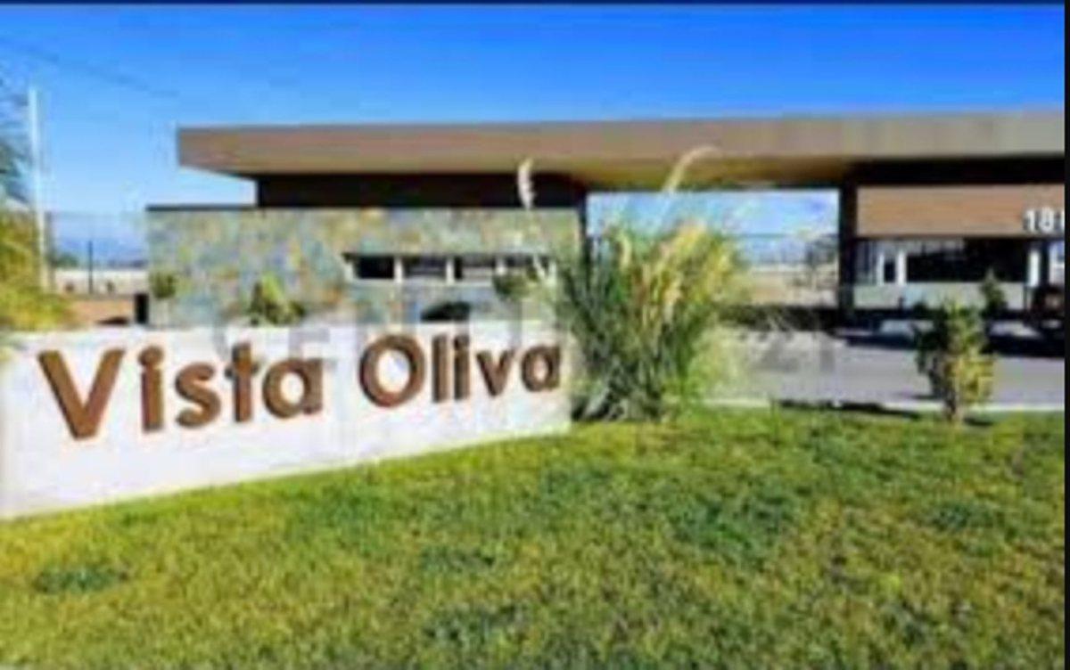 Foto de VENTA CASA HERMOSA, BARRIO PRIVAD0 MAIPÚ, imagen 2