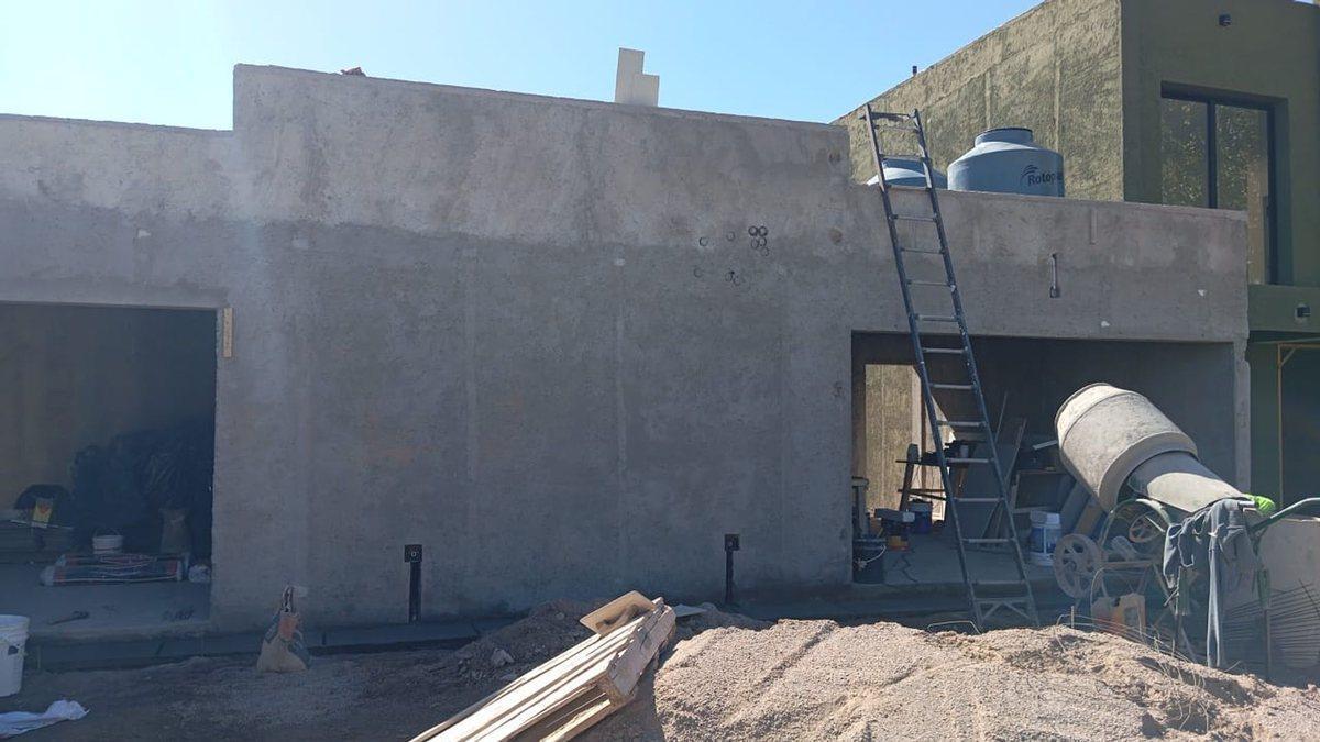 Foto de VENTA CASA 2 DORMITORIOS 70%AVANCE B°PRIVADO MAIPÚ, imagen 2