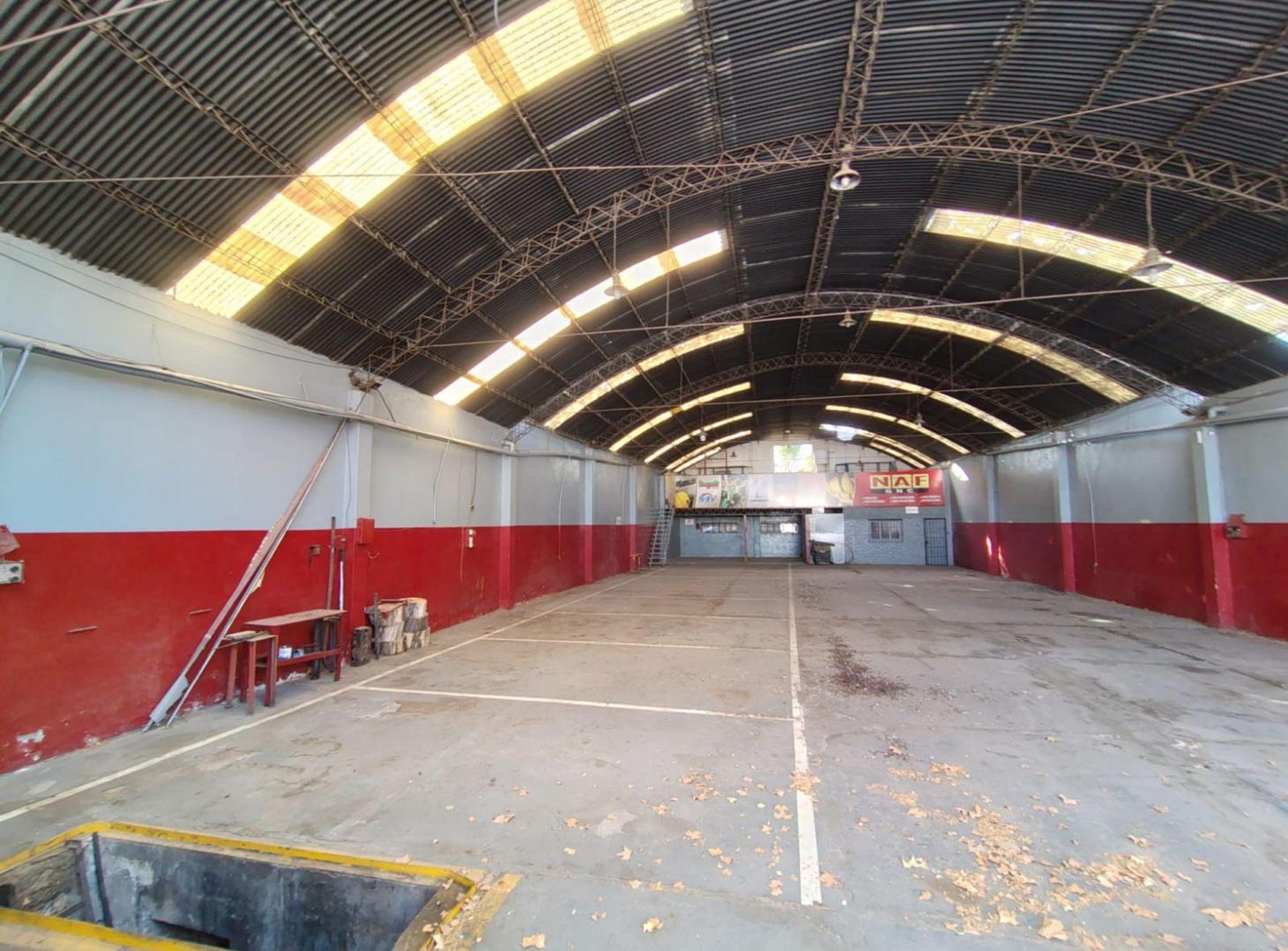 Foto de Se vende Galpón con local en Guaymallén, Mendoza, imagen 2
