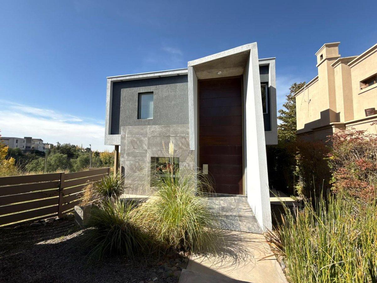 Foto de Casa en venta - Chacras de Coria - Luján de Cuyo, imagen 1