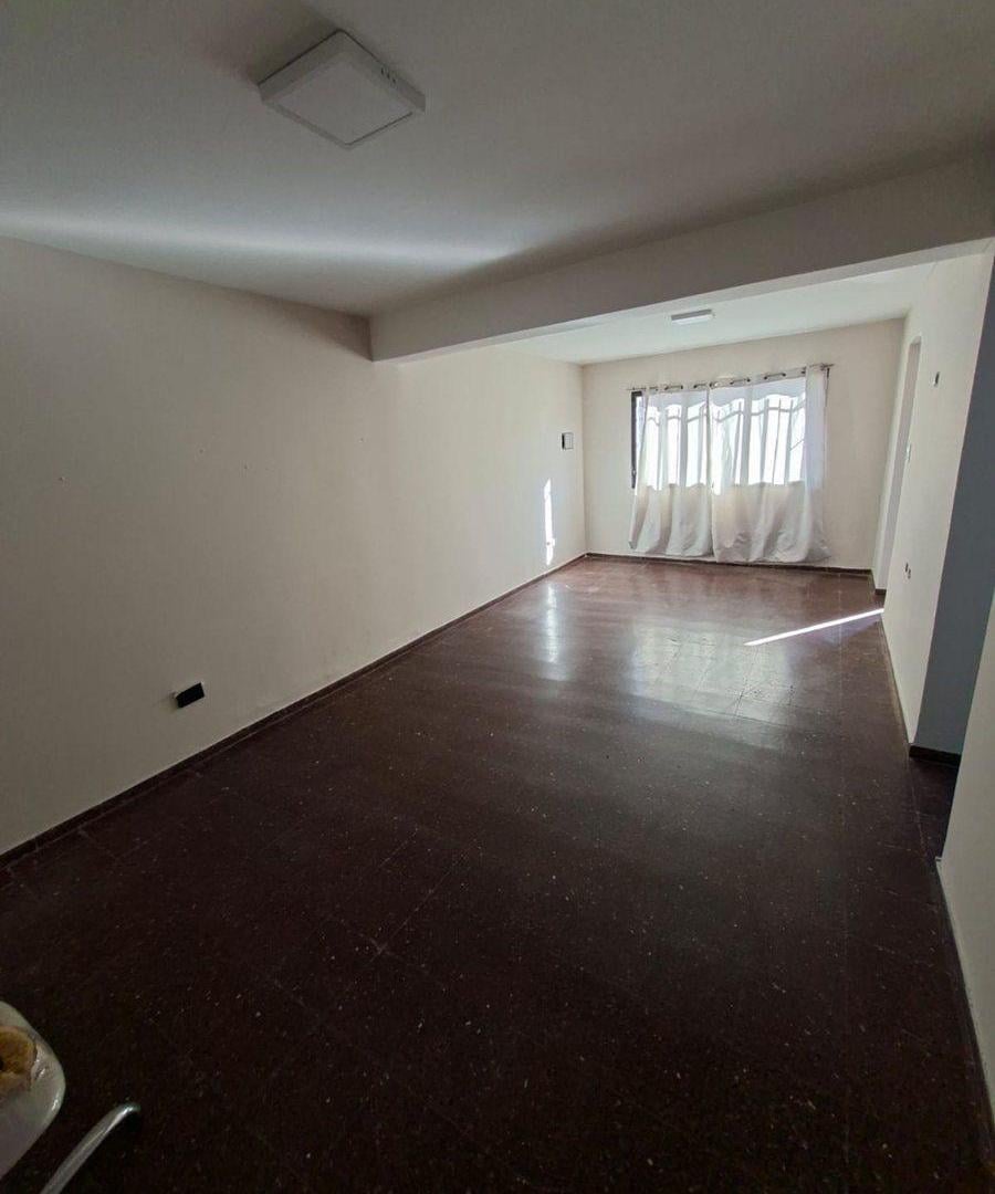 Foto de VENTA casa de 4 dormitorios en La Heras., imagen 2