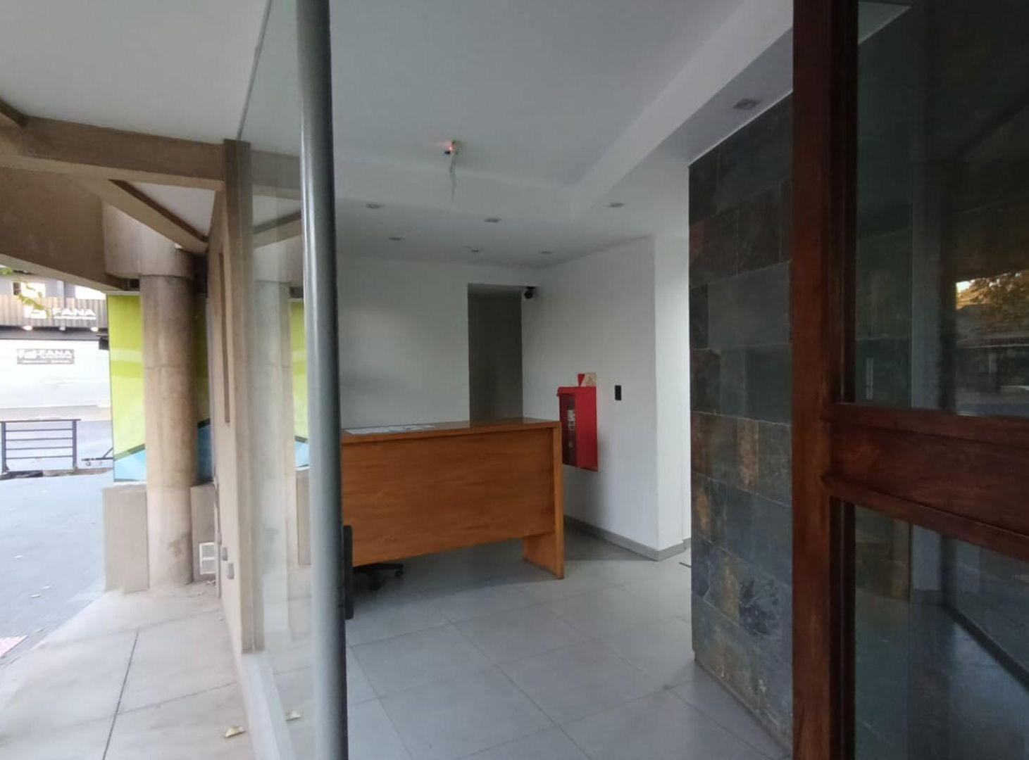 Foto de VENTA DEPARTAMENTO en Beltrán y Biritos Godoy Cruz, imagen 2