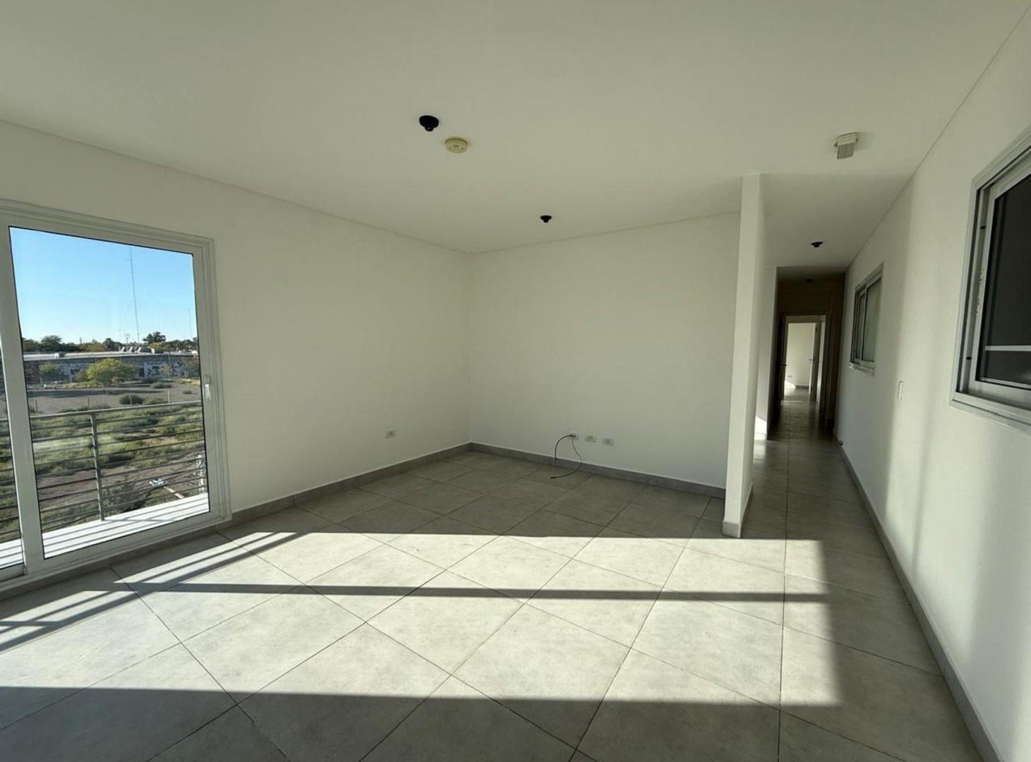 Foto de VENTA: Amplio departamento-terraza y hermosa vista, imagen 5