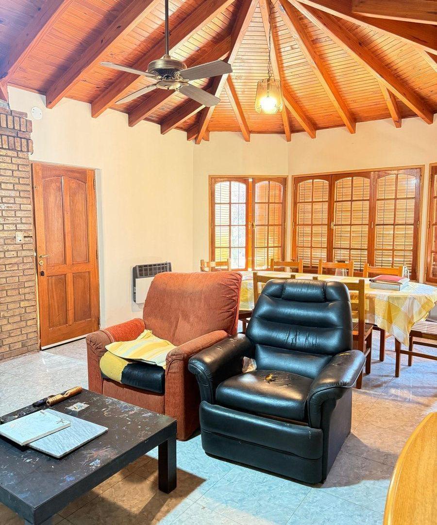 Foto de Venta Casa importante B. Semi privado. Guaymallén, imagen 3