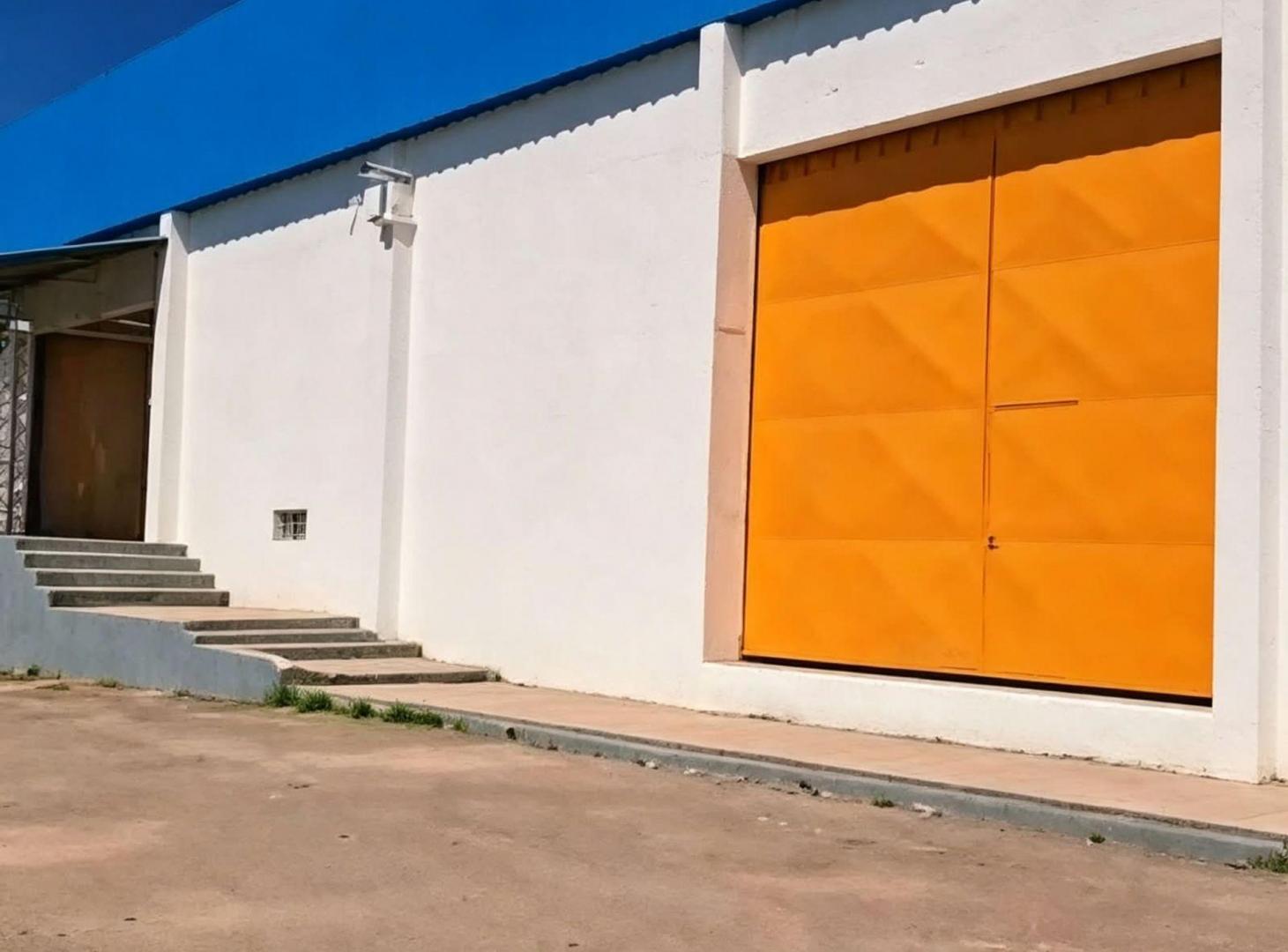 Foto de GALPON EN ALQUILER EN KM 8 - ACCESO ESTE - MAIPU, imagen 2