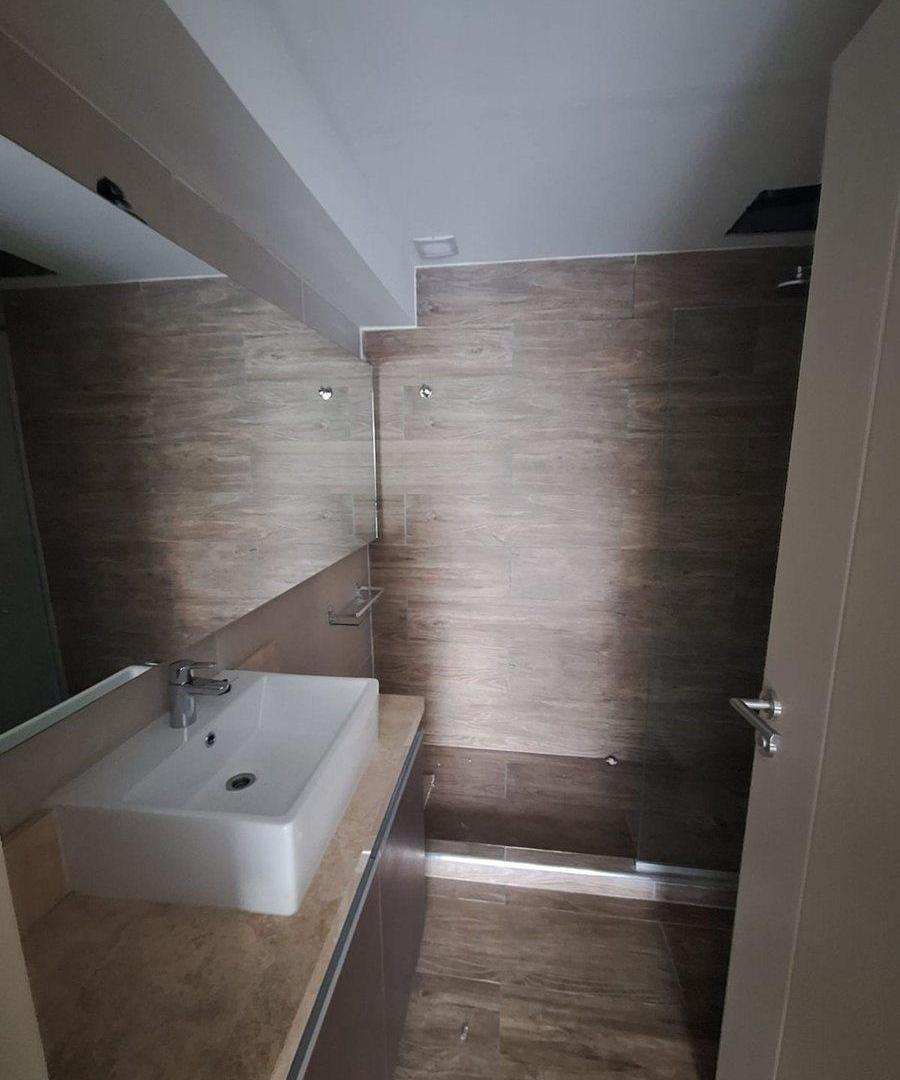 Foto de VENTA Departamento en Villa Roble, Carrodilla, imagen 5