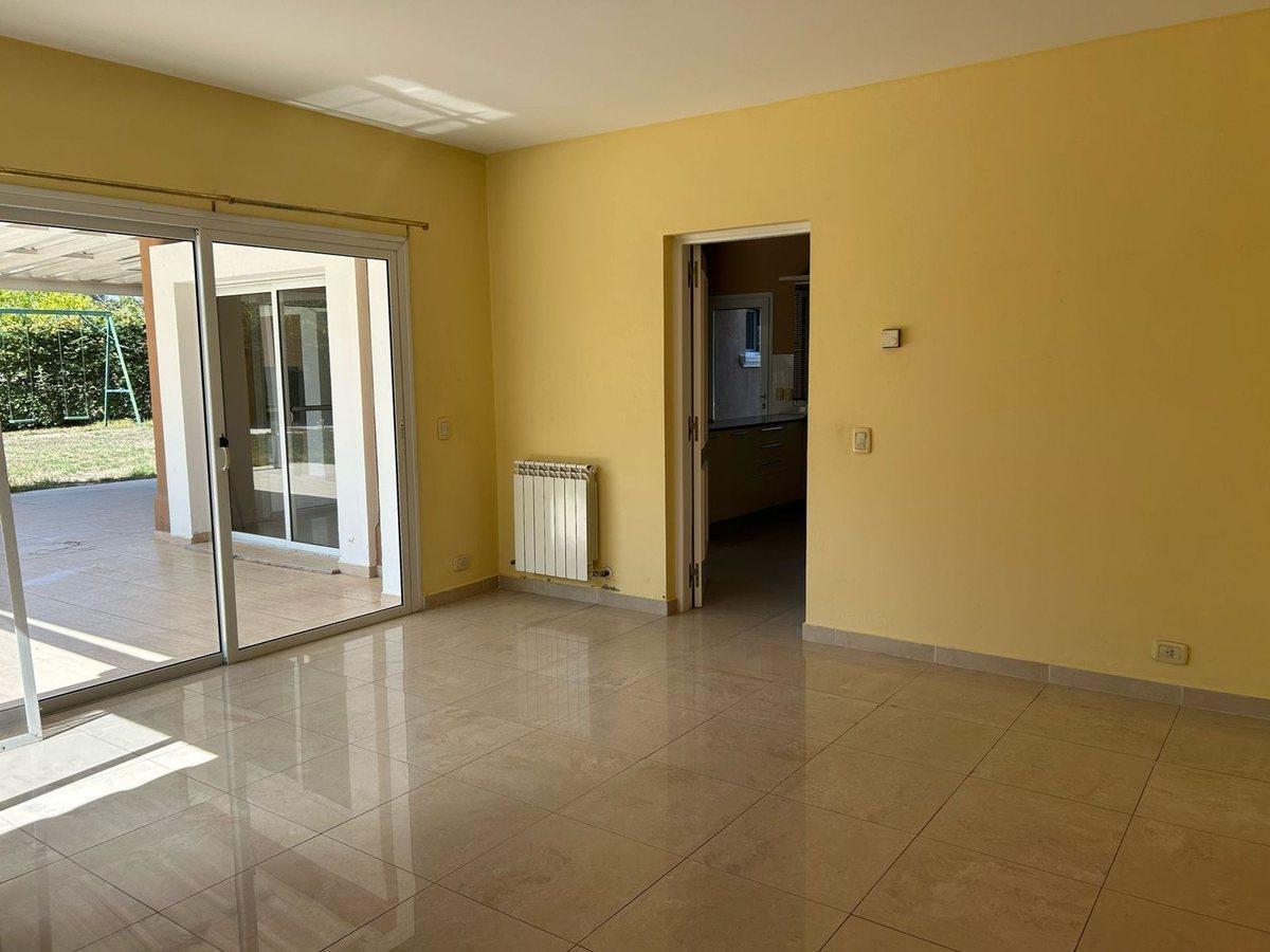 Foto de Casa 7 ambientes Venta La Vacherie Country Golf, imagen 3