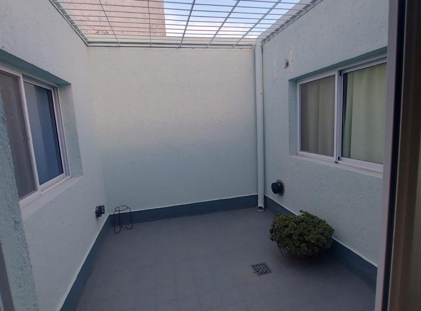 Foto de VENTA CASA BAÑOS ADAPTADOS CONSULTORIO GUAYMALLÉN, imagen 2