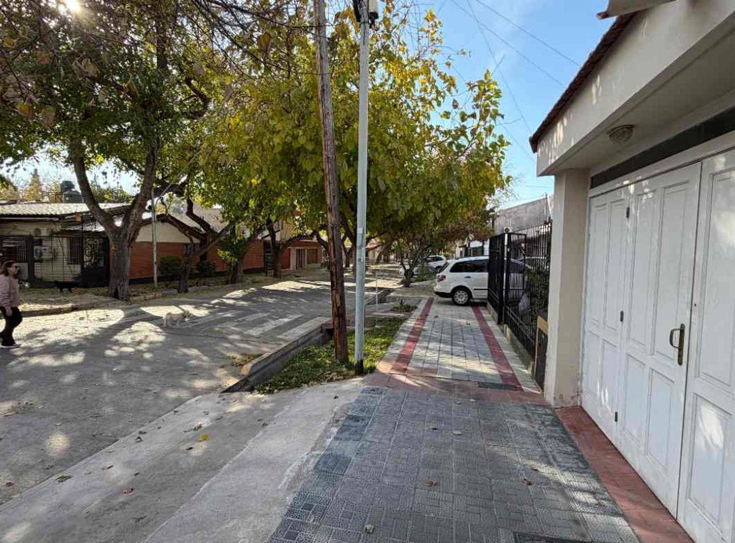 Foto de Venta Casa Sexta Seccion 2 Dorm, Refaccionada, imagen 3