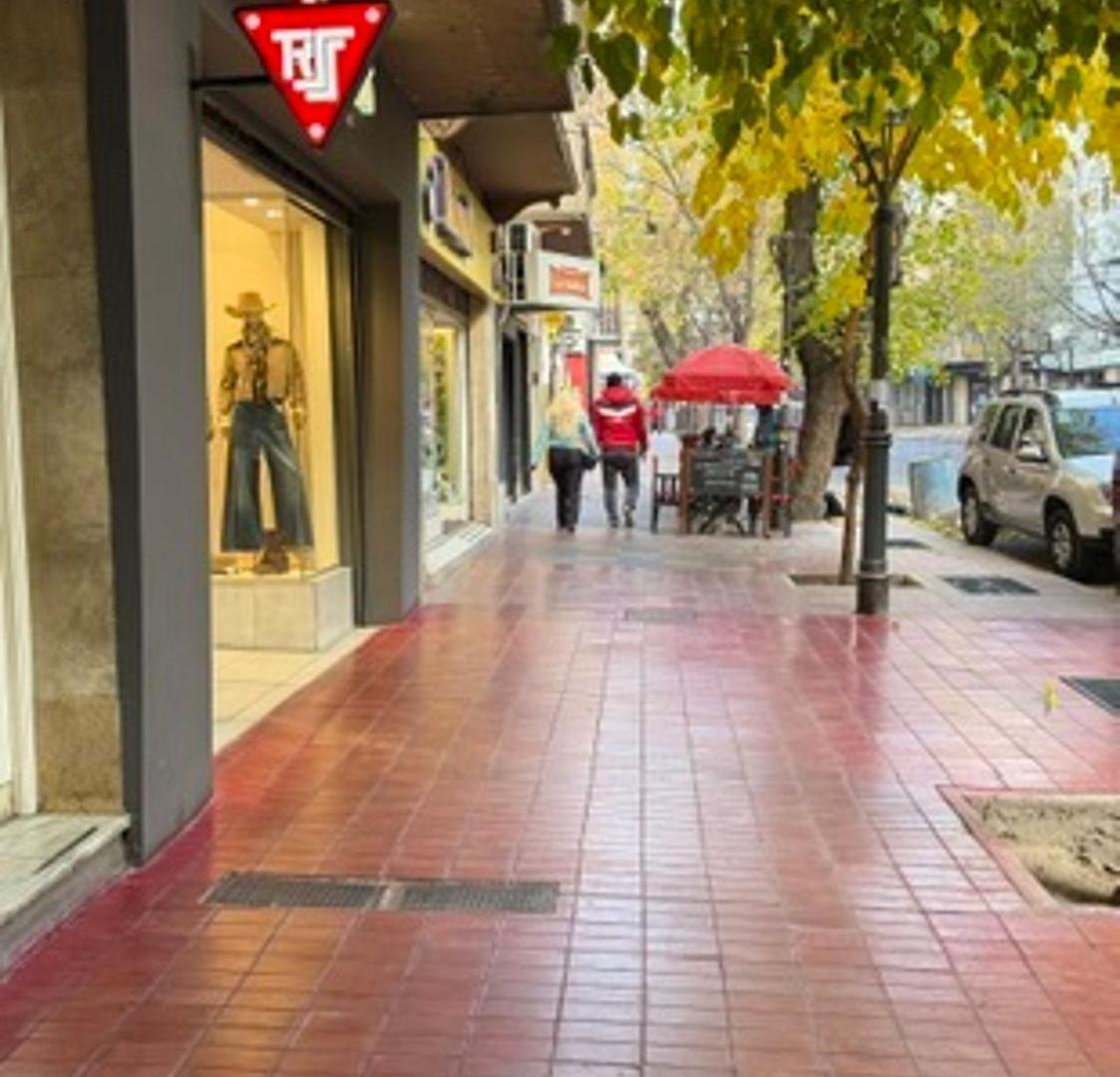 Foto de Venta Departamento Centro Mendoza 2 Dorm, imagen 3