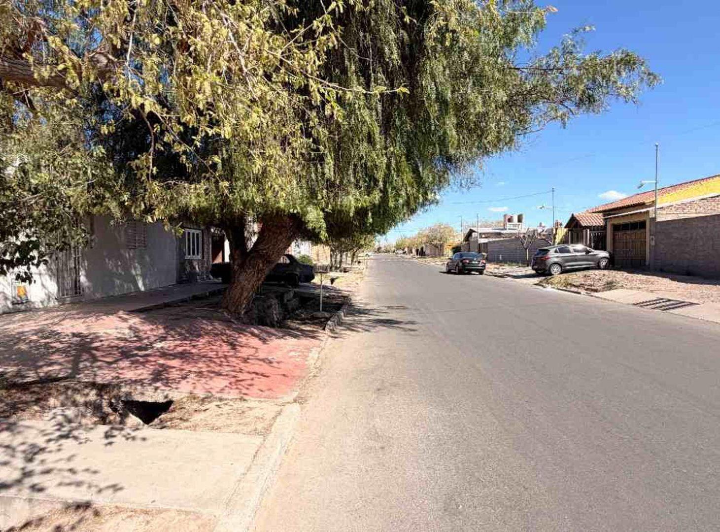 Foto de Venta Casa Pequeña en Terreno Grande Maipu, imagen 1