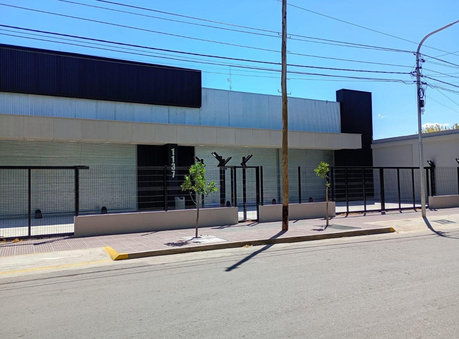Foto de Importante Galpón Comercial en Alquiler en Tunuyan, imagen 1