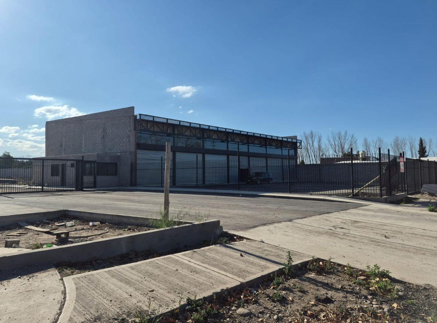 Foto de LOCALES COMERCIALES EN ALQUILER, imagen 1