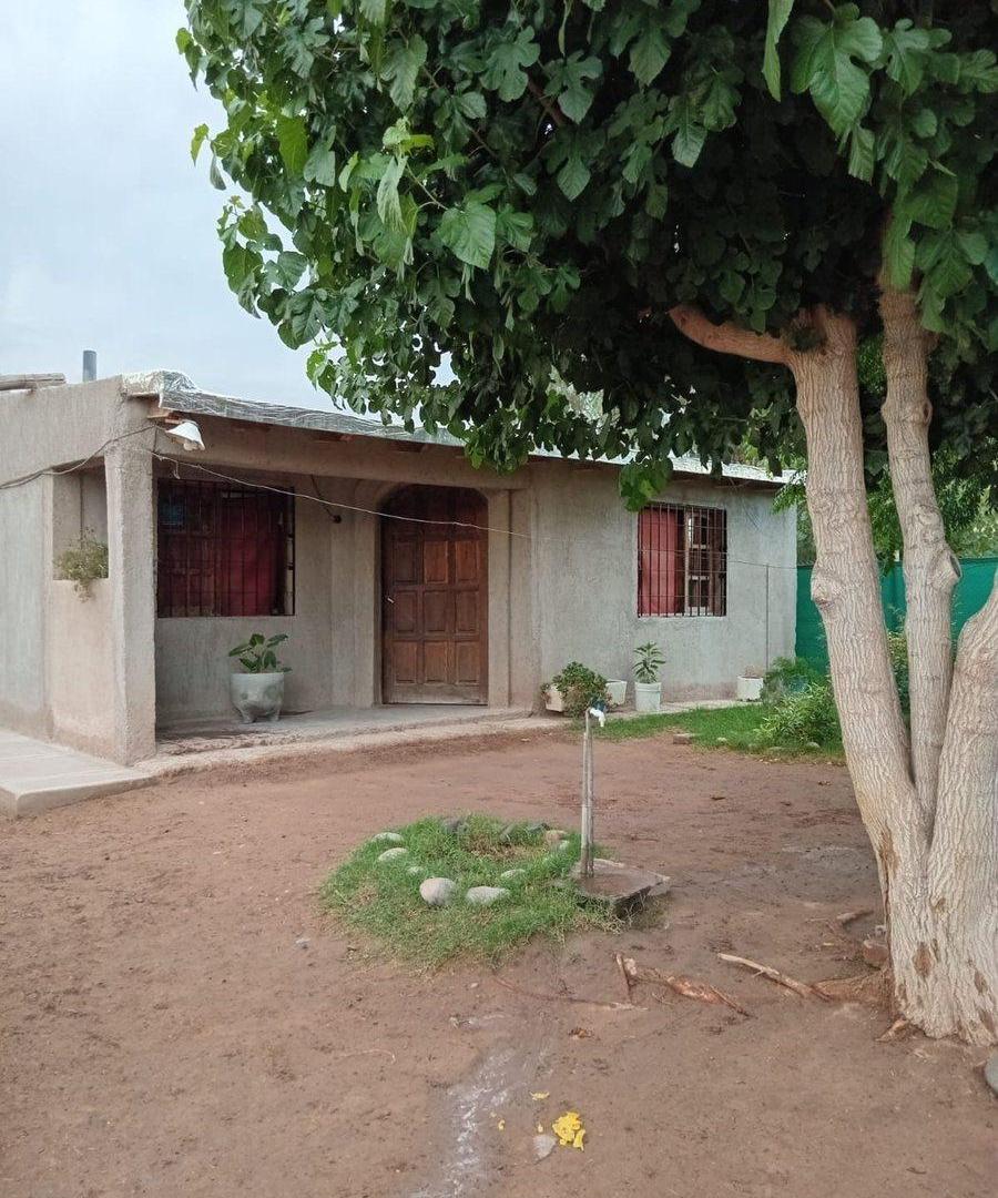 Venta 2 Casas en un Terreno Colonia Segovia. Mza.