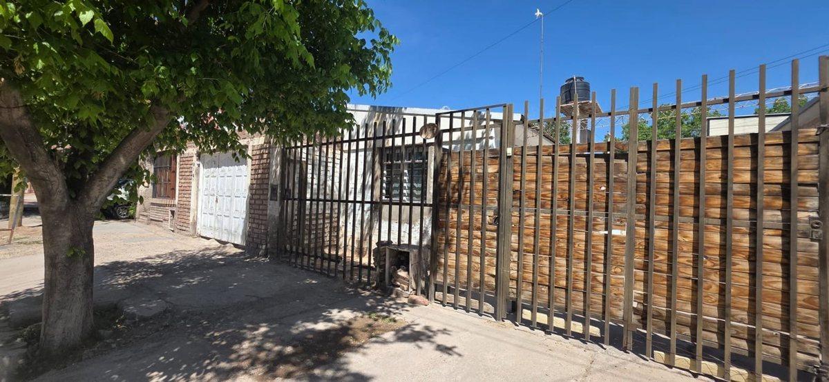 Foto de VENTA CASA 3 DORMITORIOS GUAYMALLEN, imagen 2