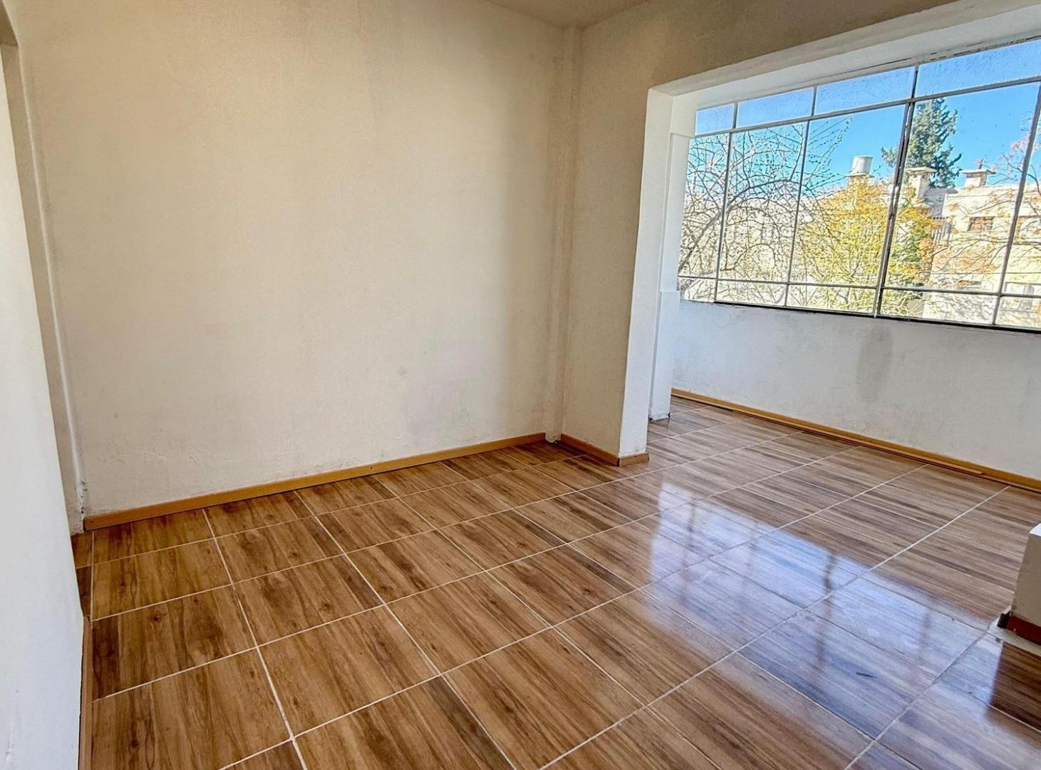 Foto de venta Departamento Los Tilos B°Cano Ciudad Mendoza, imagen 1