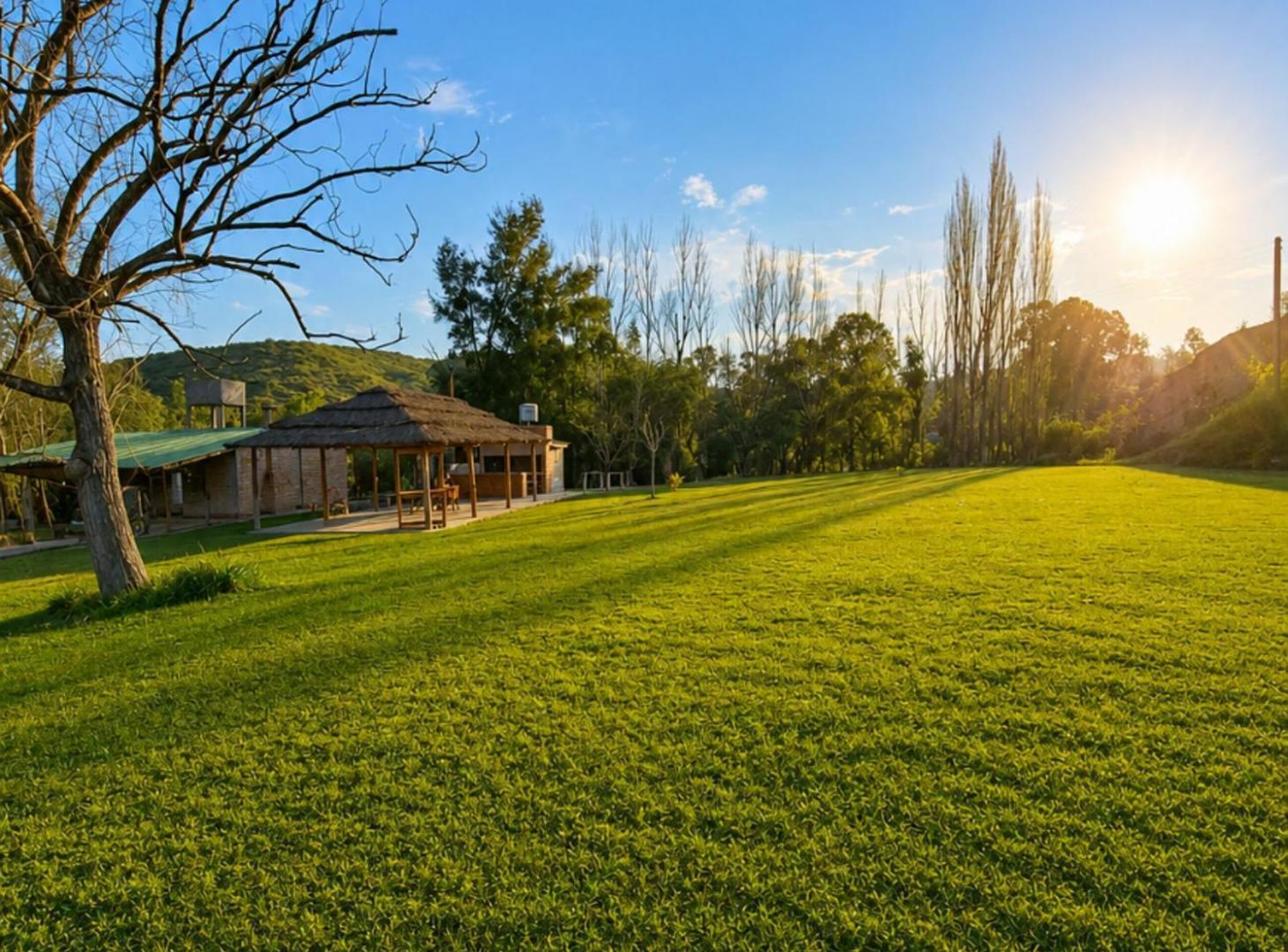 Casa con piscina y quincho – Camino al Autódromo