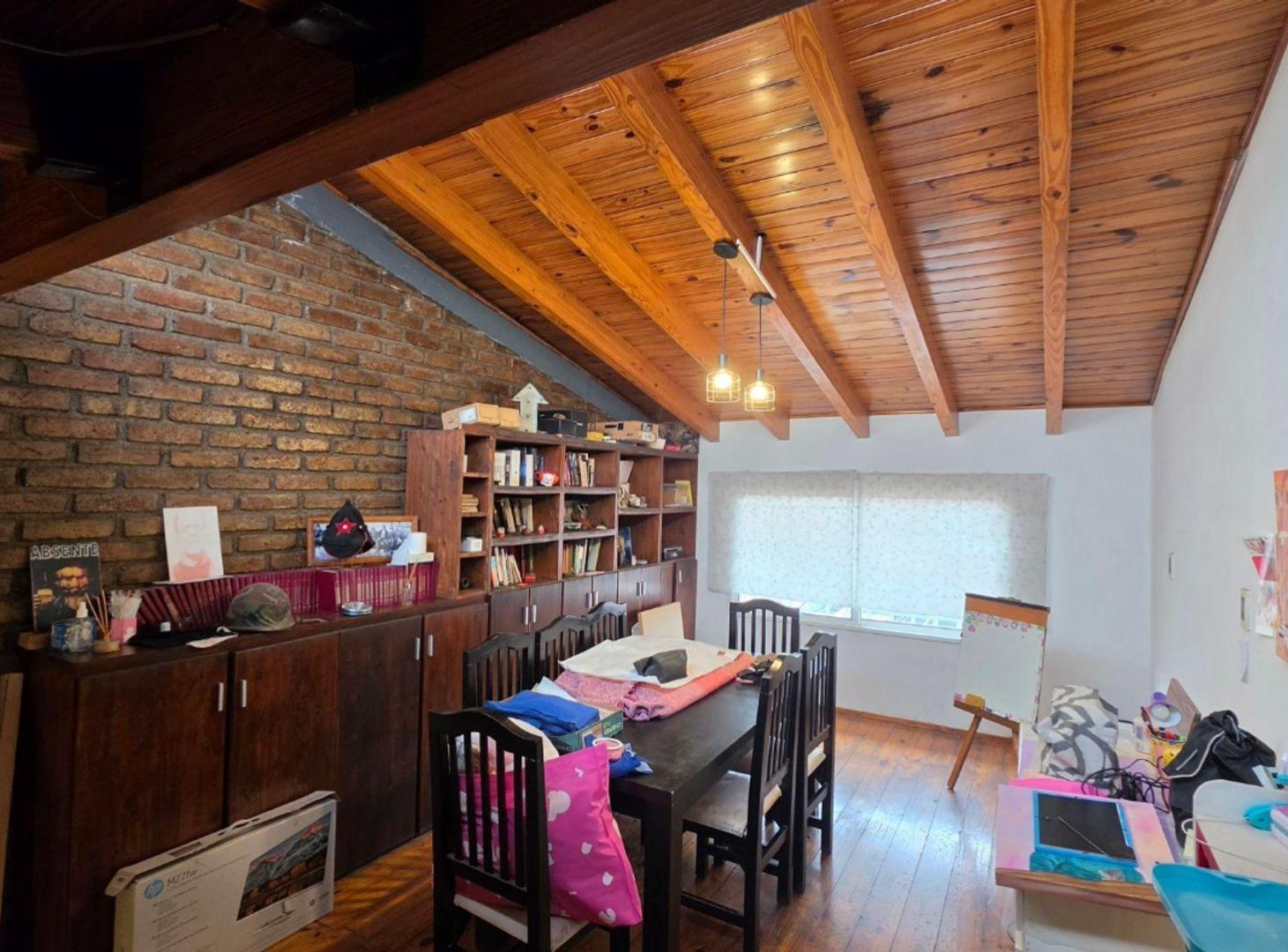 Foto de CASA EN VENTA CALLE AZCUENAGA - GUAYMALLEN, imagen 3