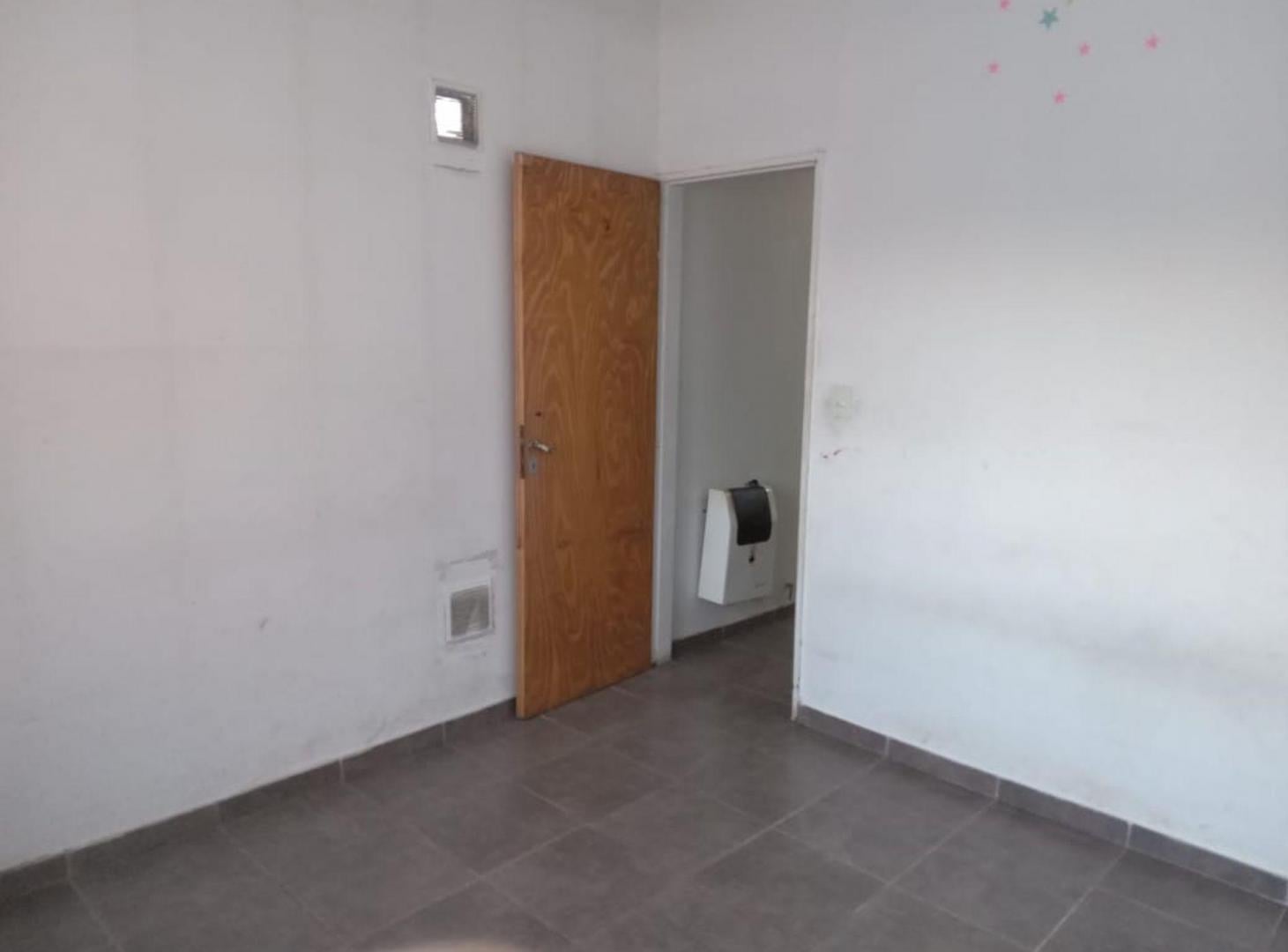 Foto de VENTA CASA 3 DORMITORIOS Y DEPARTAMENTO SAN JOSE, imagen 5
