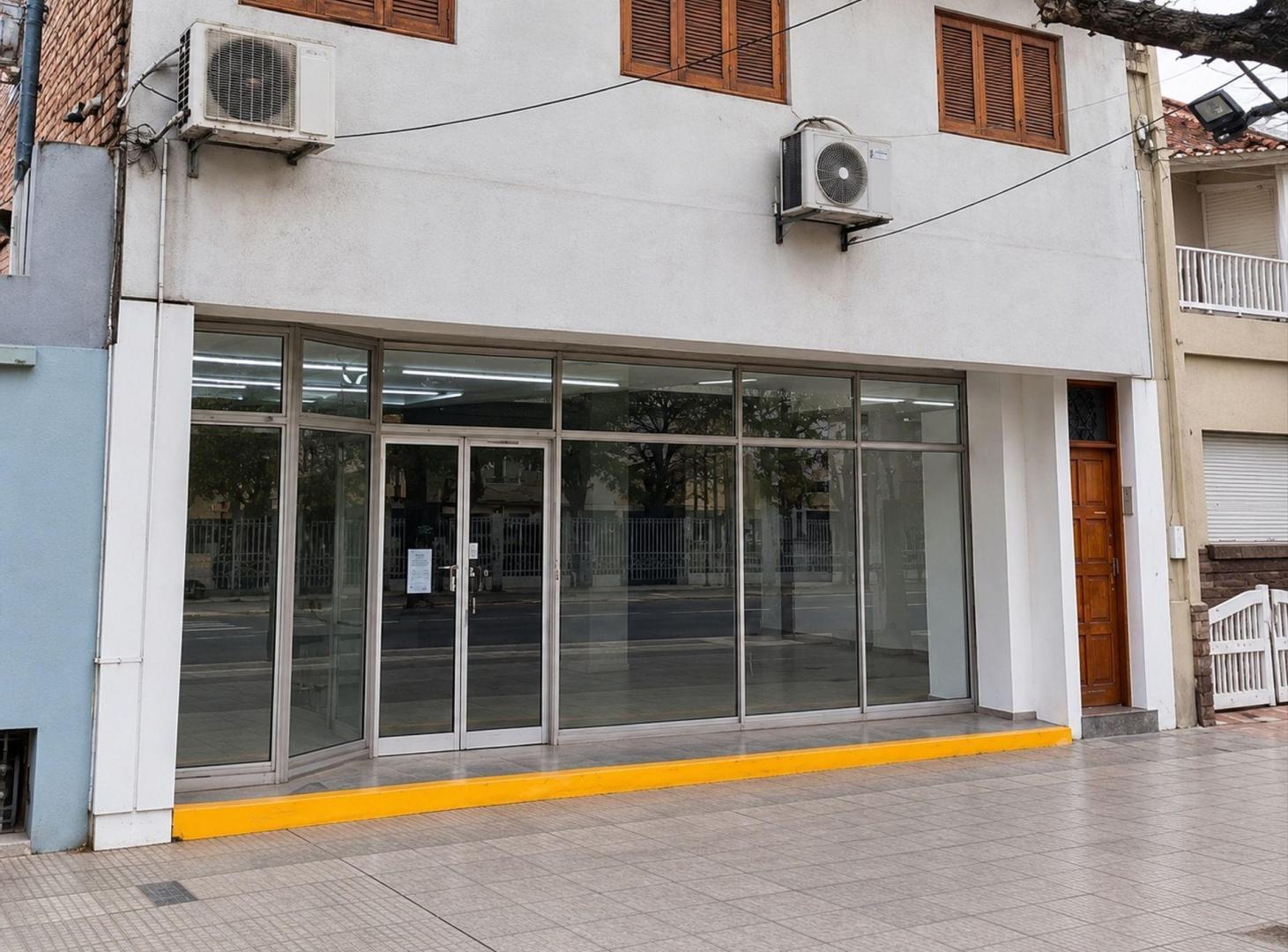 Foto de Local Comercial Calle San Martin Godoy Cruz, imagen 1