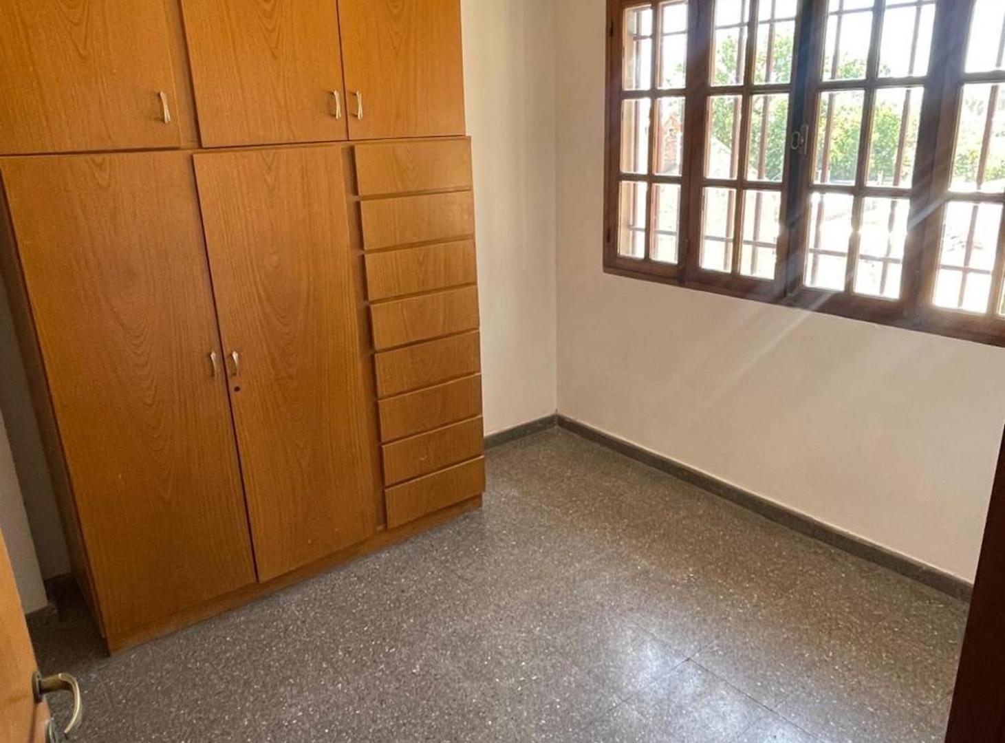 Foto de Departamento segundo piso excelente ubicacion, imagen 5