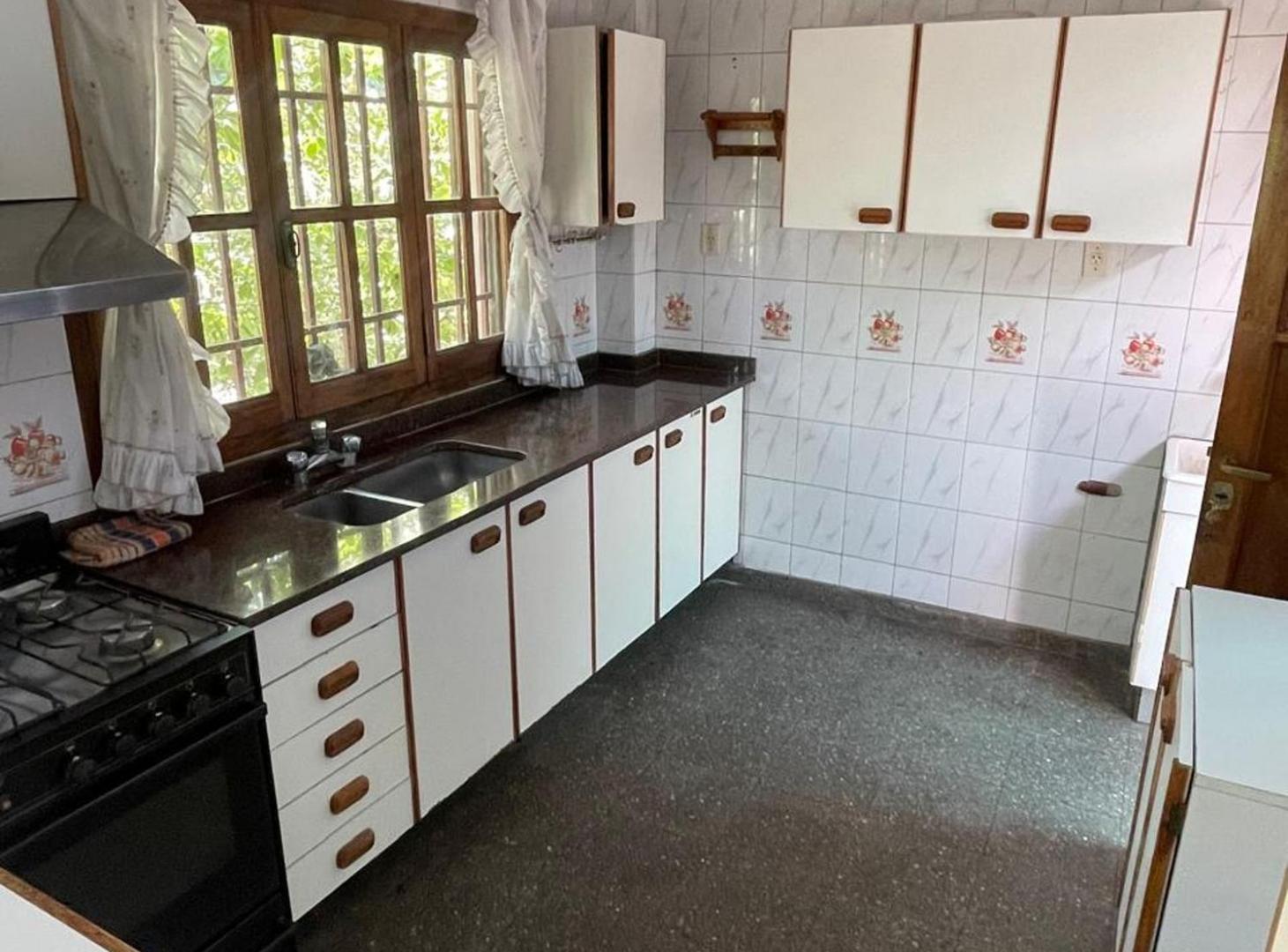 Foto de Departamento segundo piso excelente ubicacion, imagen 3