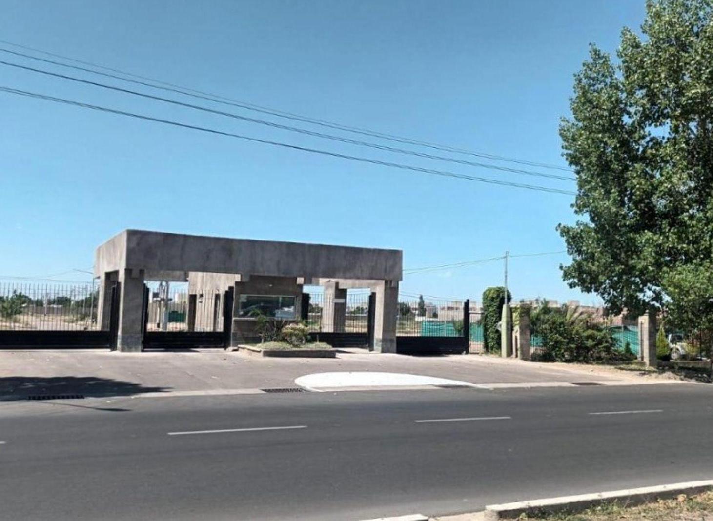Foto de LOTE EN VENTA BARRIO PINAR DEL SOL 9. Maipú, imagen 1