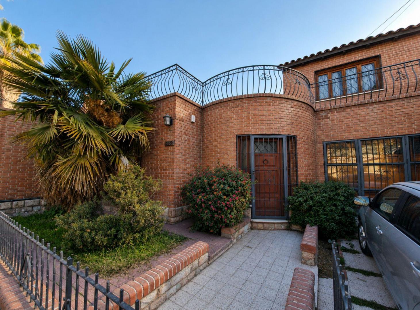 Foto de Casa en venta en Dorrego con gran potencial, imagen 1