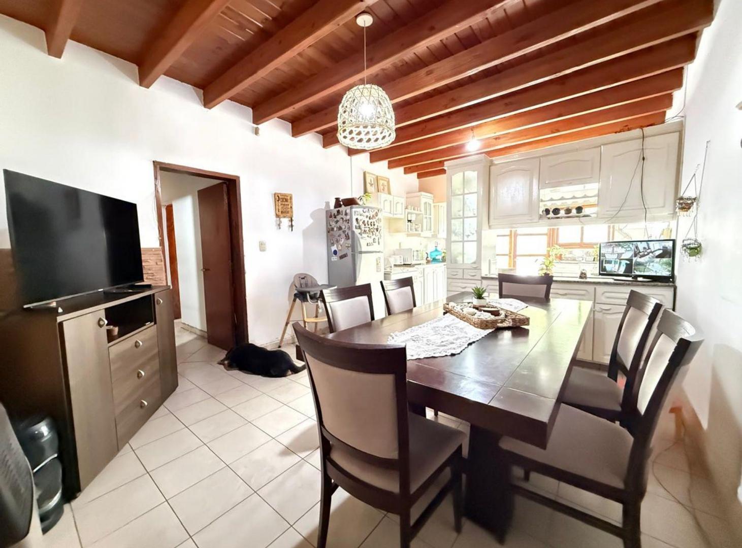 Foto de VENTA CASA VILLA AZCUENAGA NORTE GUAYMALLEN, imagen 5