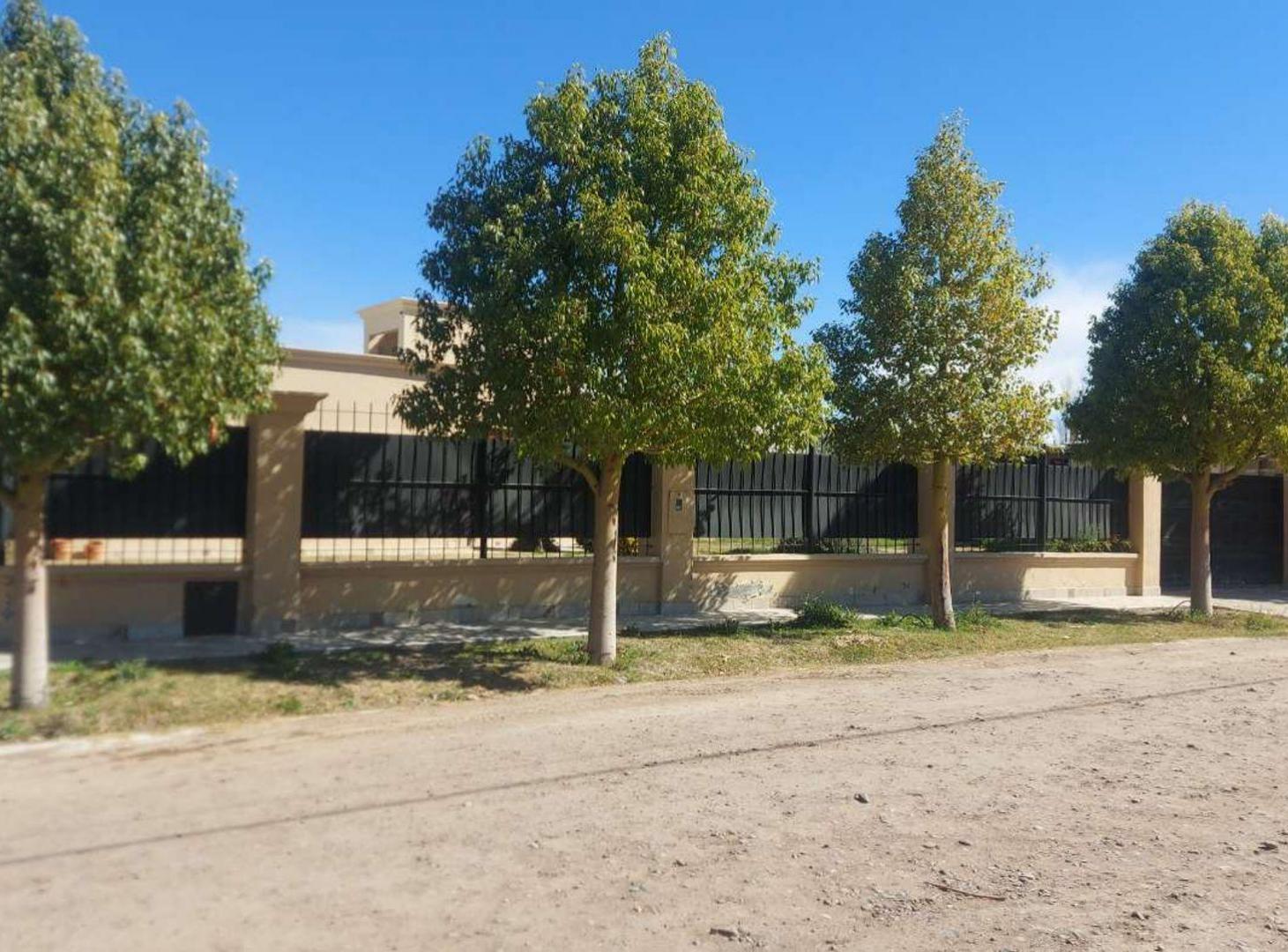 Foto de VENTA CASA JUNIN CON QUINCHO Y PILETA, imagen 5