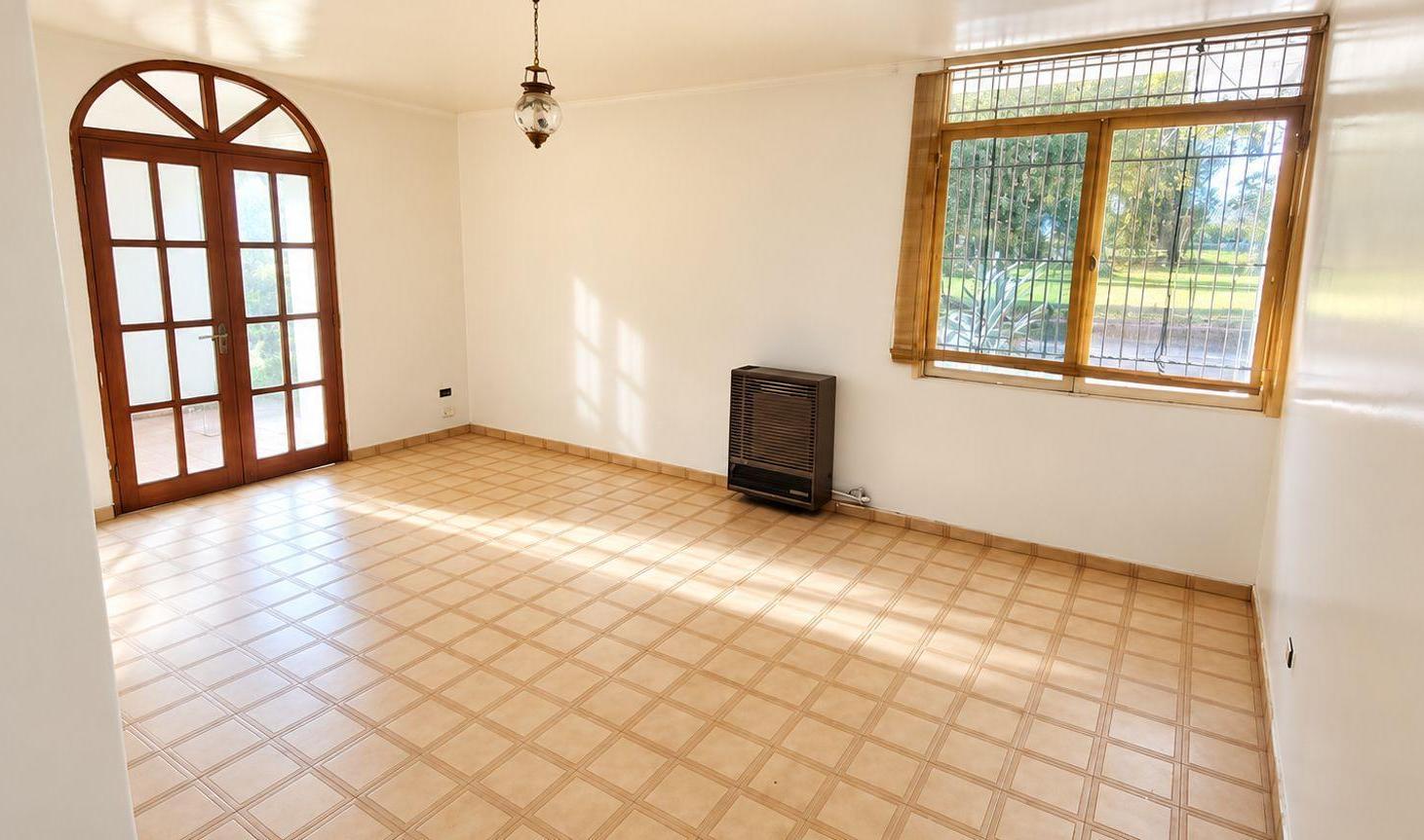 Foto de CASA EN VENTA EN DORREGO, CERCANIA A BARRACAS MALL, imagen 2