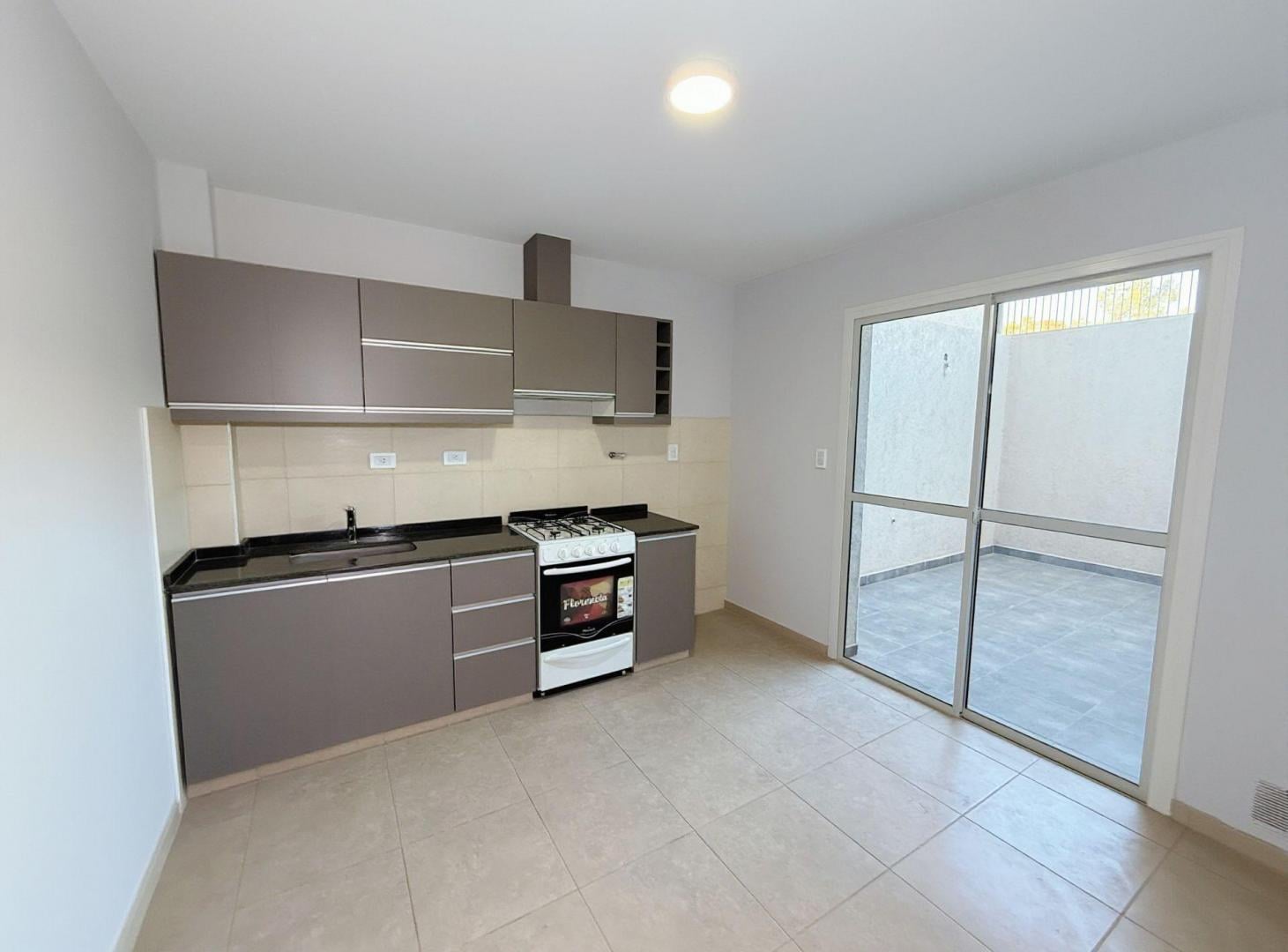Foto de DÚPLEX 3 AMBIENTES EN VENTA A ESTRENAR GUAYMALLÉN, imagen 5