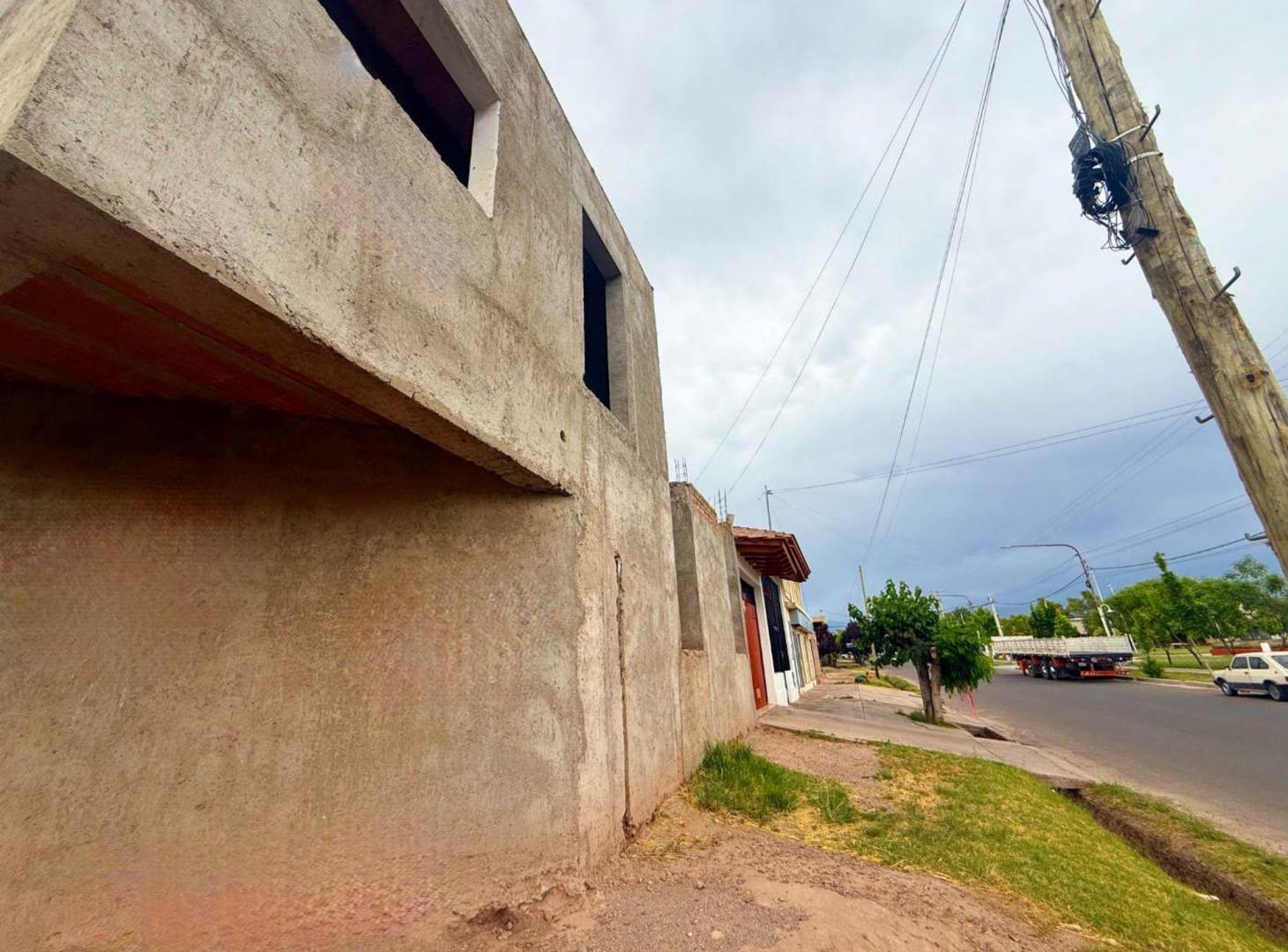 Foto de CASA ESQUINA OBRA GRUESA EN VENTA GUTIERREZ MAIPÚ, imagen 1