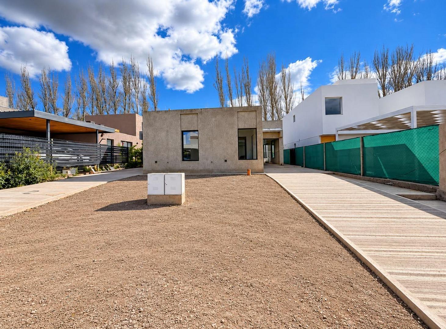 Foto de VENTA CASA 2 D. BARRIO PRIV. PUEBLO MALBEC LUJAN, imagen 1