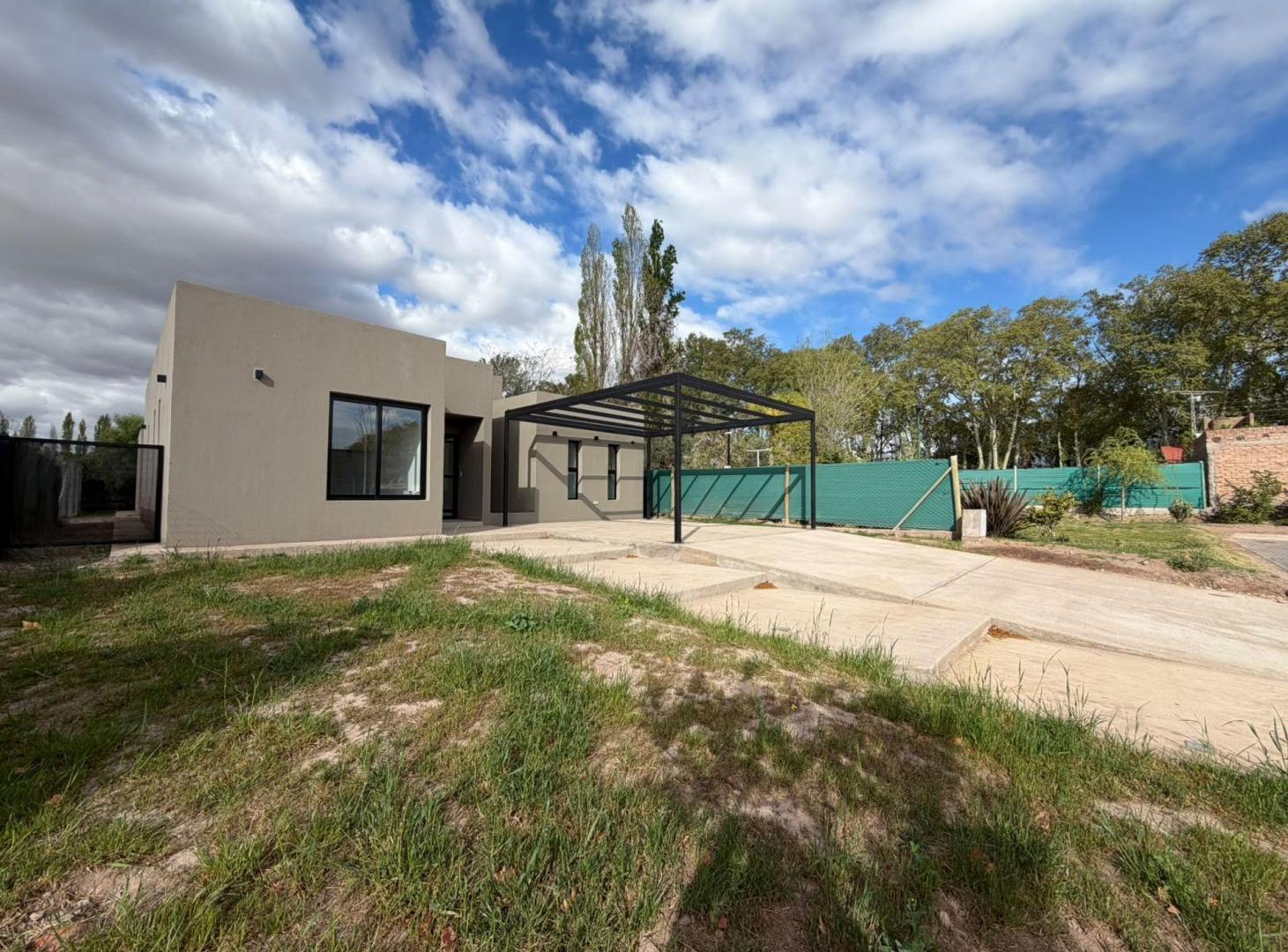 Foto de VENTA CASA B° PUEBLO MALBEC 3 DORM. LUJAN DE CUYO, imagen 2