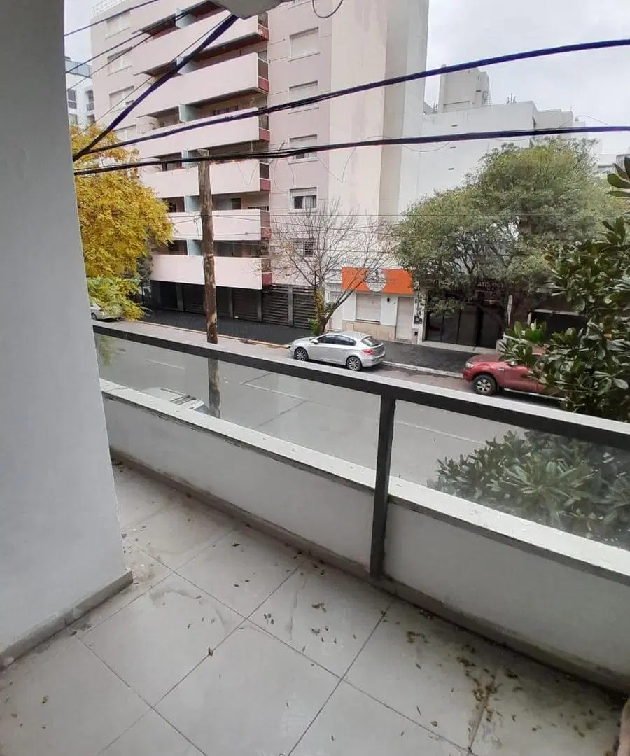 DEPARTAMENTO ALQUILER DOS DORMITORIOS GENERAL PAZ CON BALCÓN 3