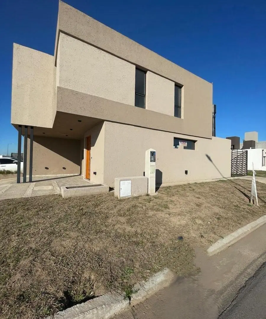 Casa en Manantiales 2