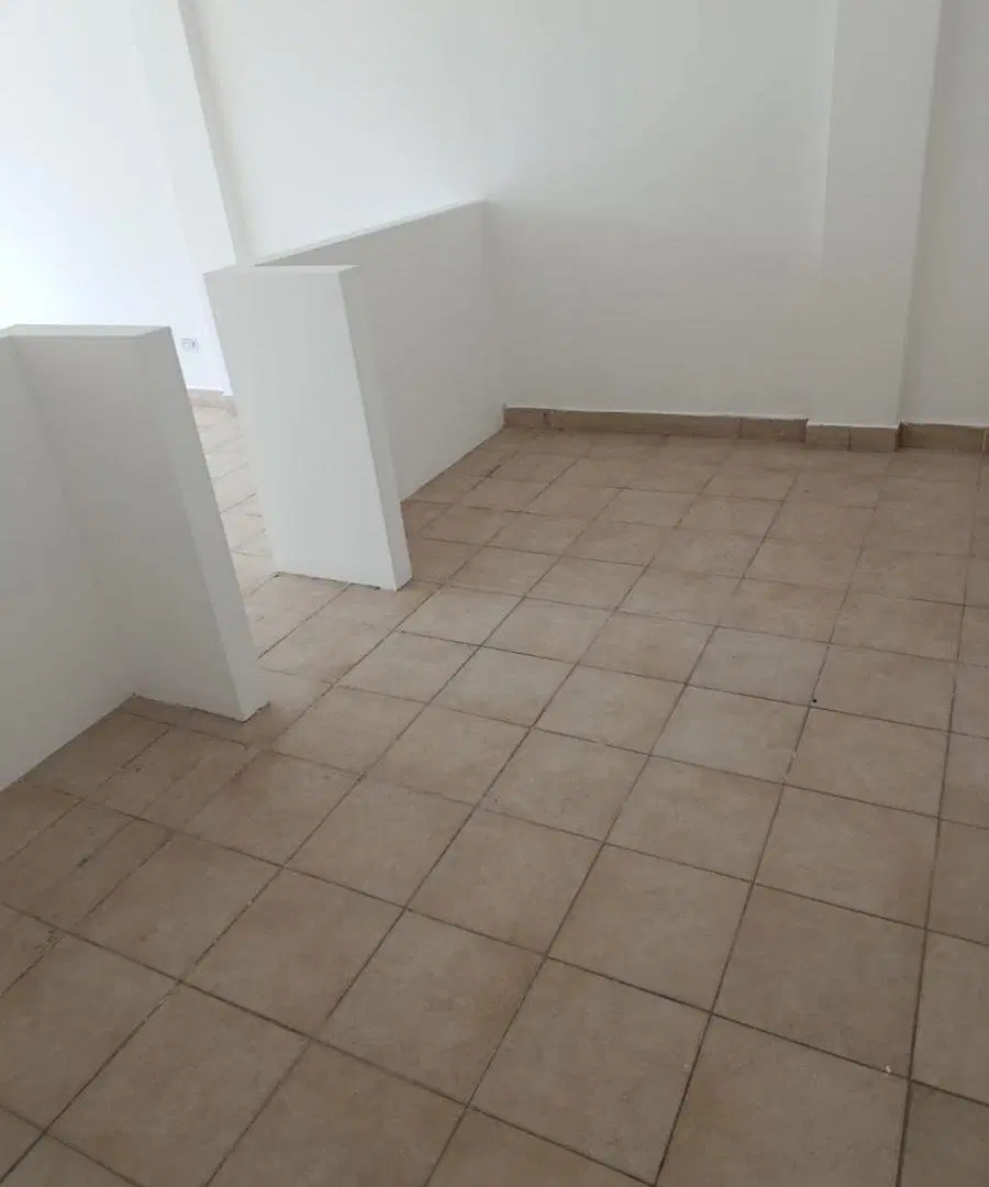 ALQUILER LOCAL COMERCIAL AV RAFAEL NUÑEZ 3
