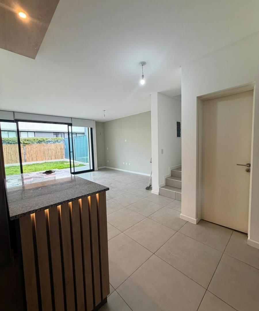 Foto de VENTA DUPLEX 3 Dormitorios/ 2 Baños Housing de Miradores / Manantiales 1, imagen 3