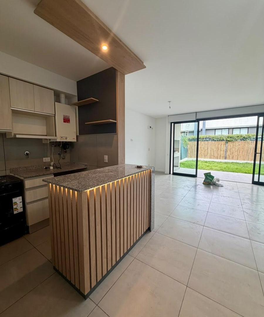 Foto de VENTA DUPLEX 3 Dormitorios/ 2 Baños Housing de Miradores / Manantiales 1, imagen 2