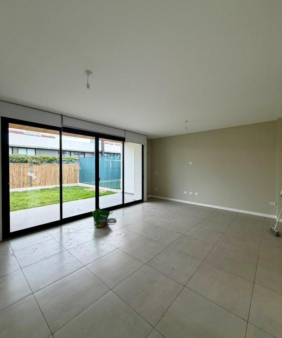 Foto de VENTA DUPLEX 3 Dormitorios/ 2 Baños Housing de Miradores / Manantiales 1, imagen 4