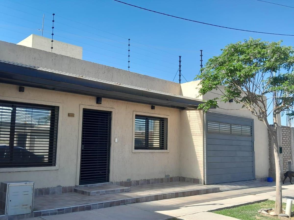 Casa en Venta, Barrio Andesmar 1
