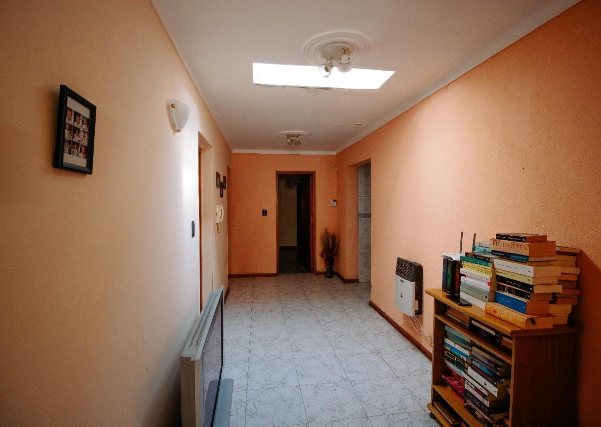 Venta Casa en Barrio Semi Privado 3