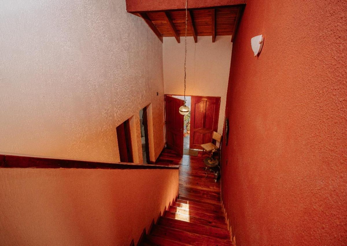 Venta Casa en Barrio Semi Privado 2