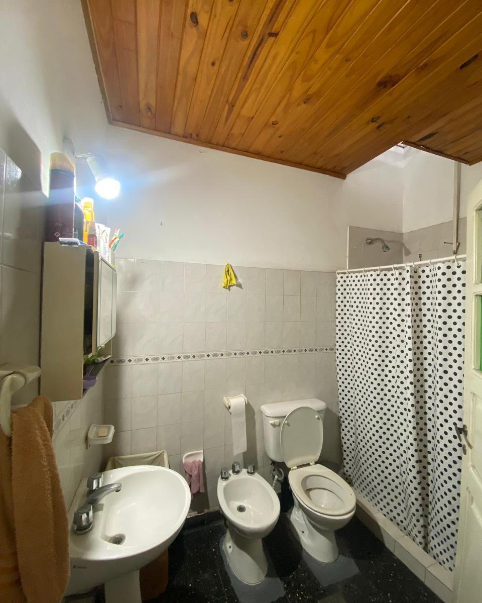 Venta Casa + Depto + Local en El Corazon de Maipu 1