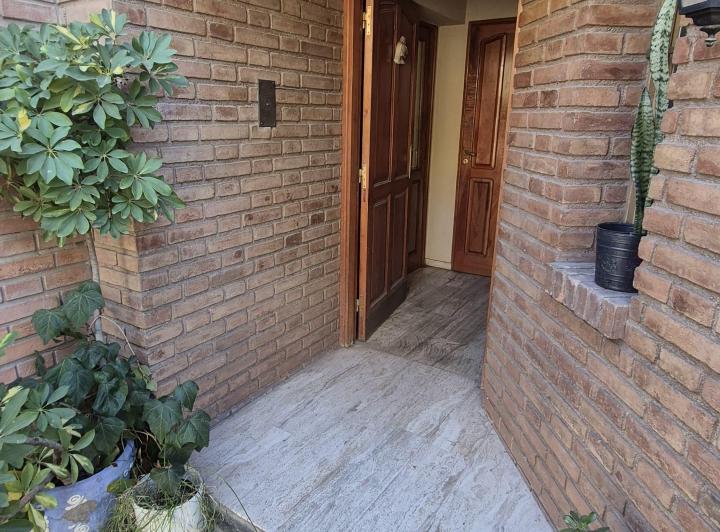 VENTA CASA EN GODOY CRUZ 2