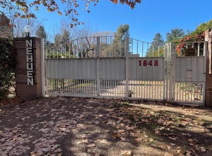 VENTA CASA, Bº NEHUEN - PERDRIEL - LUJÁN DE CUYO.-