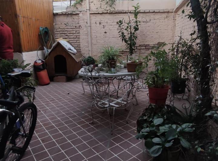 Venta de casa. EXCELENTE UBICACIÓN! 4