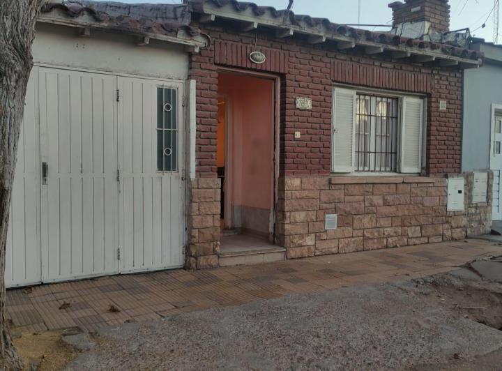 Venta de casa. EXCELENTE UBICACIÓN! 5